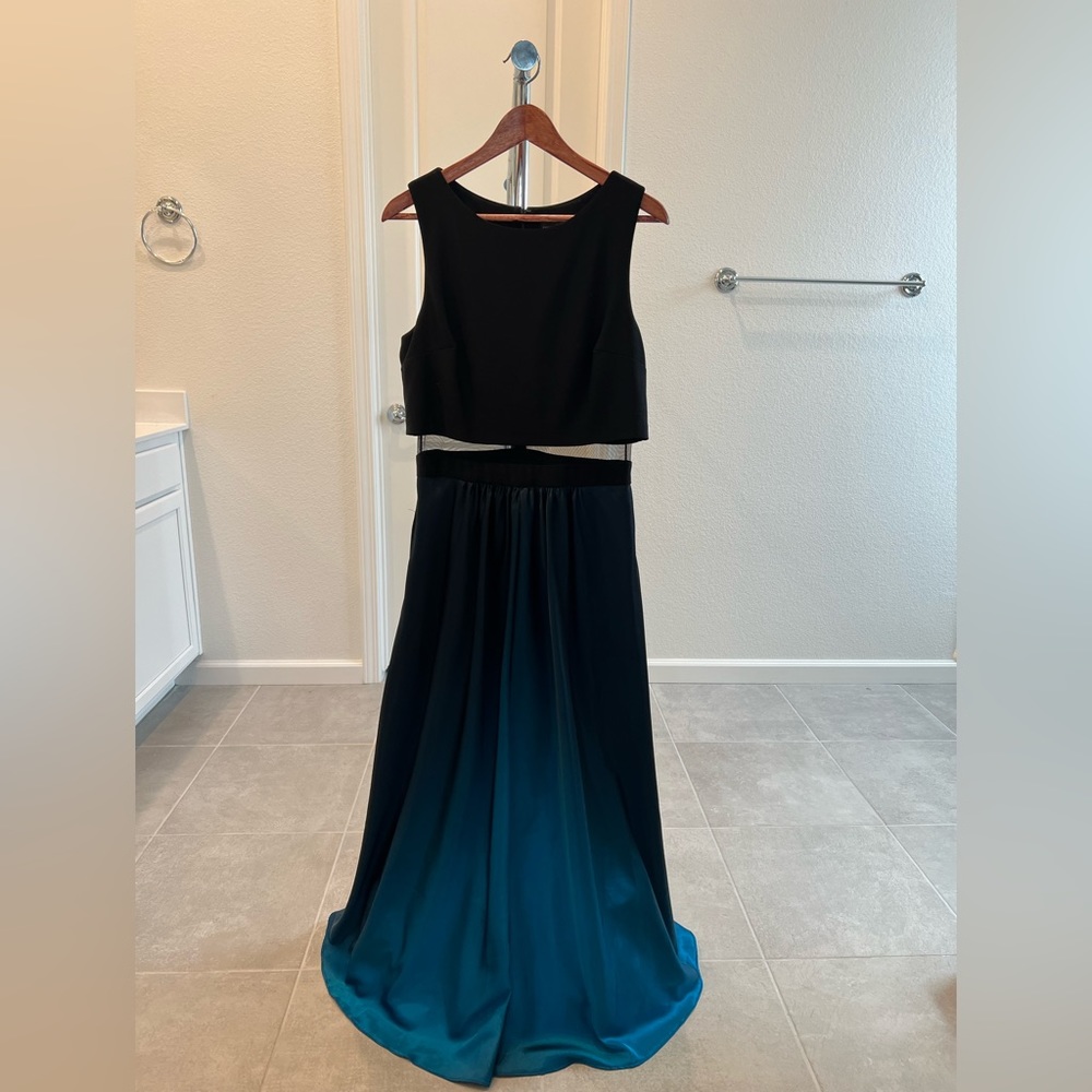 Hombre Gown